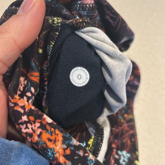 Lululemon Align Leggings, 28” - Picture 5 of 5